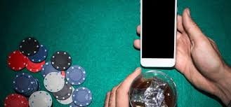 Filipino player joining an arion plus fish game room on a smartphone